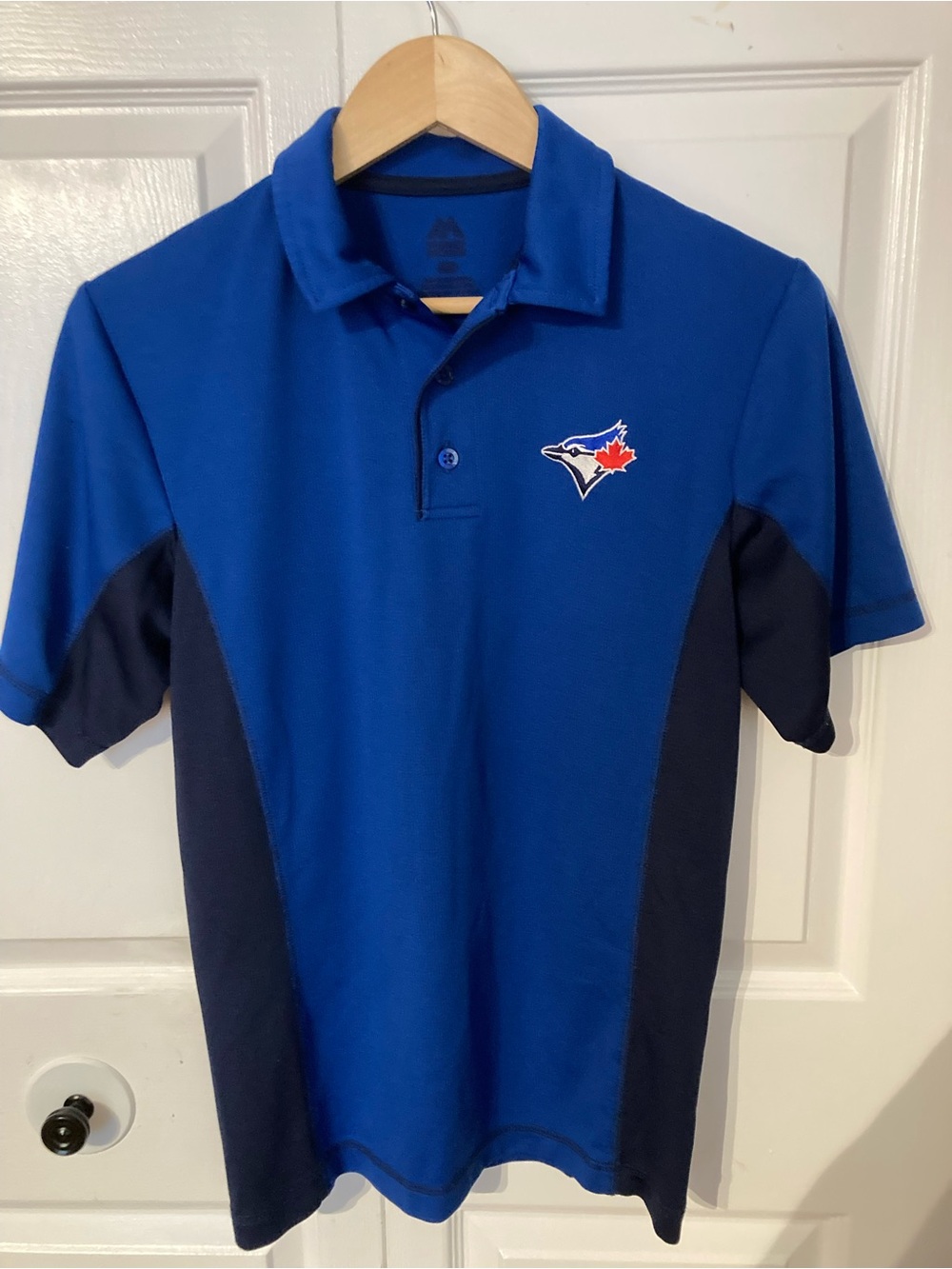 Don’t forget Father’s Day 🧔🏻‍♂️!! 
Men's Blue Polo Shirt